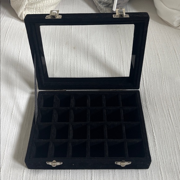 Black Velvet Jewelry Display Box - Picture 3 of 5